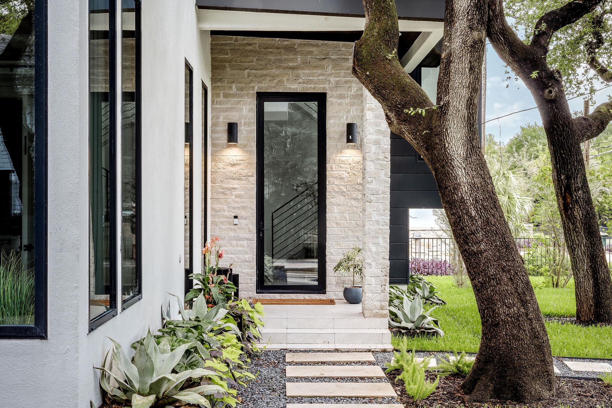 208 Reveille RD