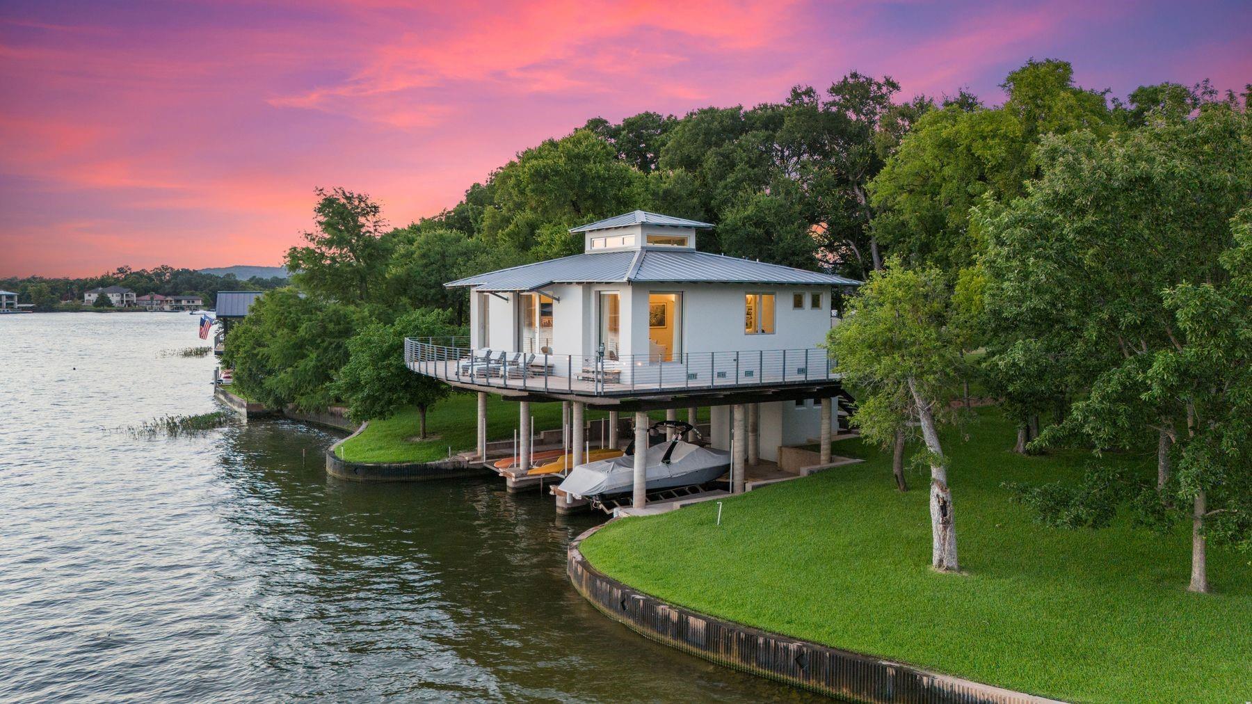 1921 Legends PKWY