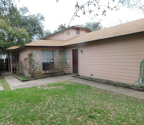 Photo of 11945 Sunhillow BND #B, Austin, TX 78758 (MLS # 1530027)