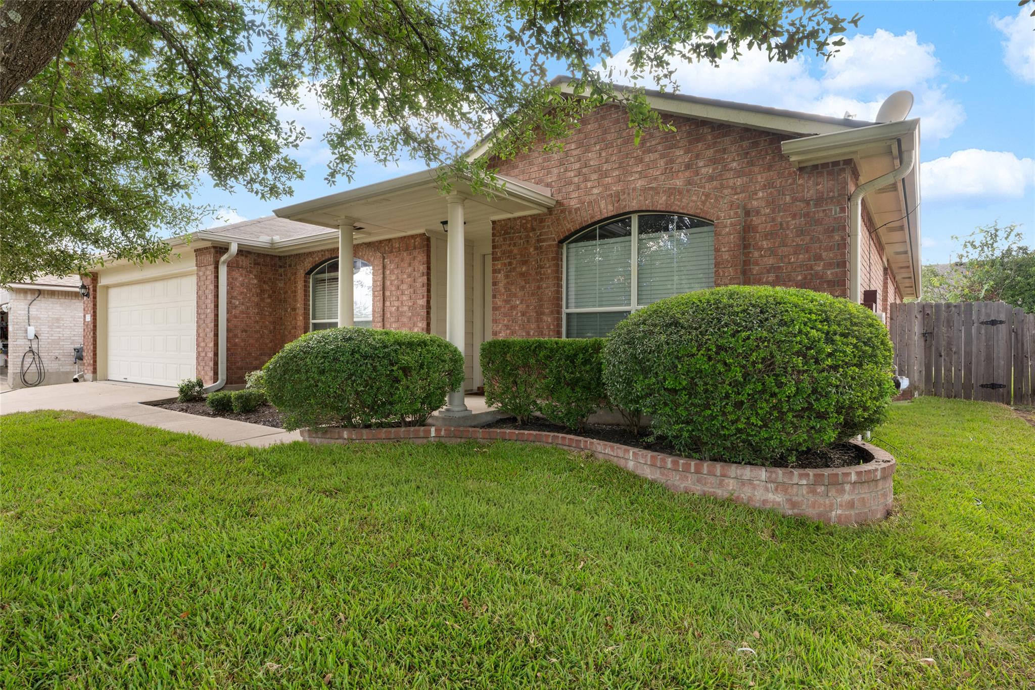 2220 Pearson WAY