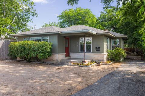 Photo of 506 W 51st ST #A, Austin, TX 78751 (MLS # 6976175)
