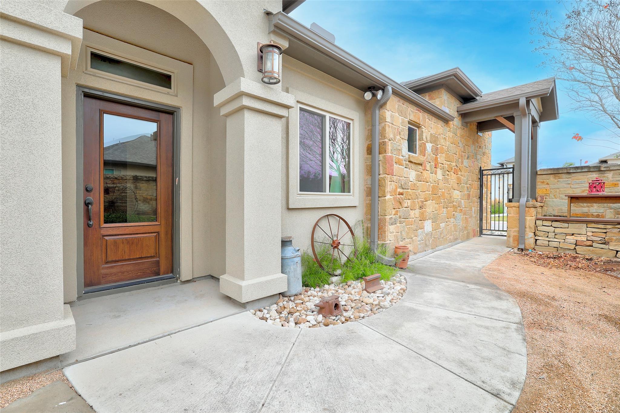 116 Trailing Lantana DR G