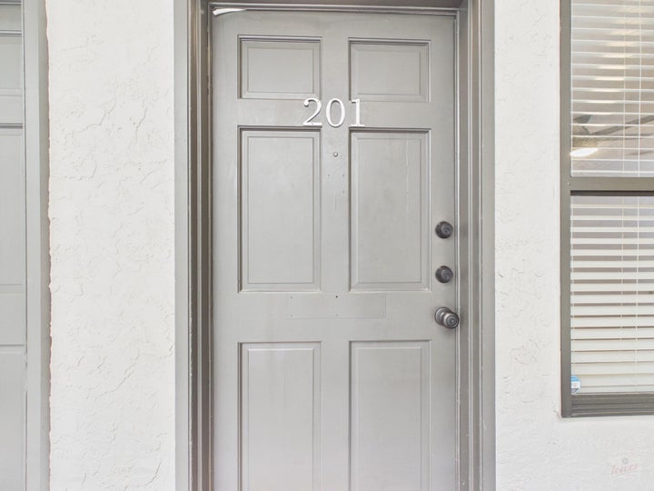 Photo 1 of 30 — 2409 Leon ST 201, Austin, TX 78705