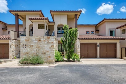 2601 N Quinlan Park RD 506 Austin TX 78732
