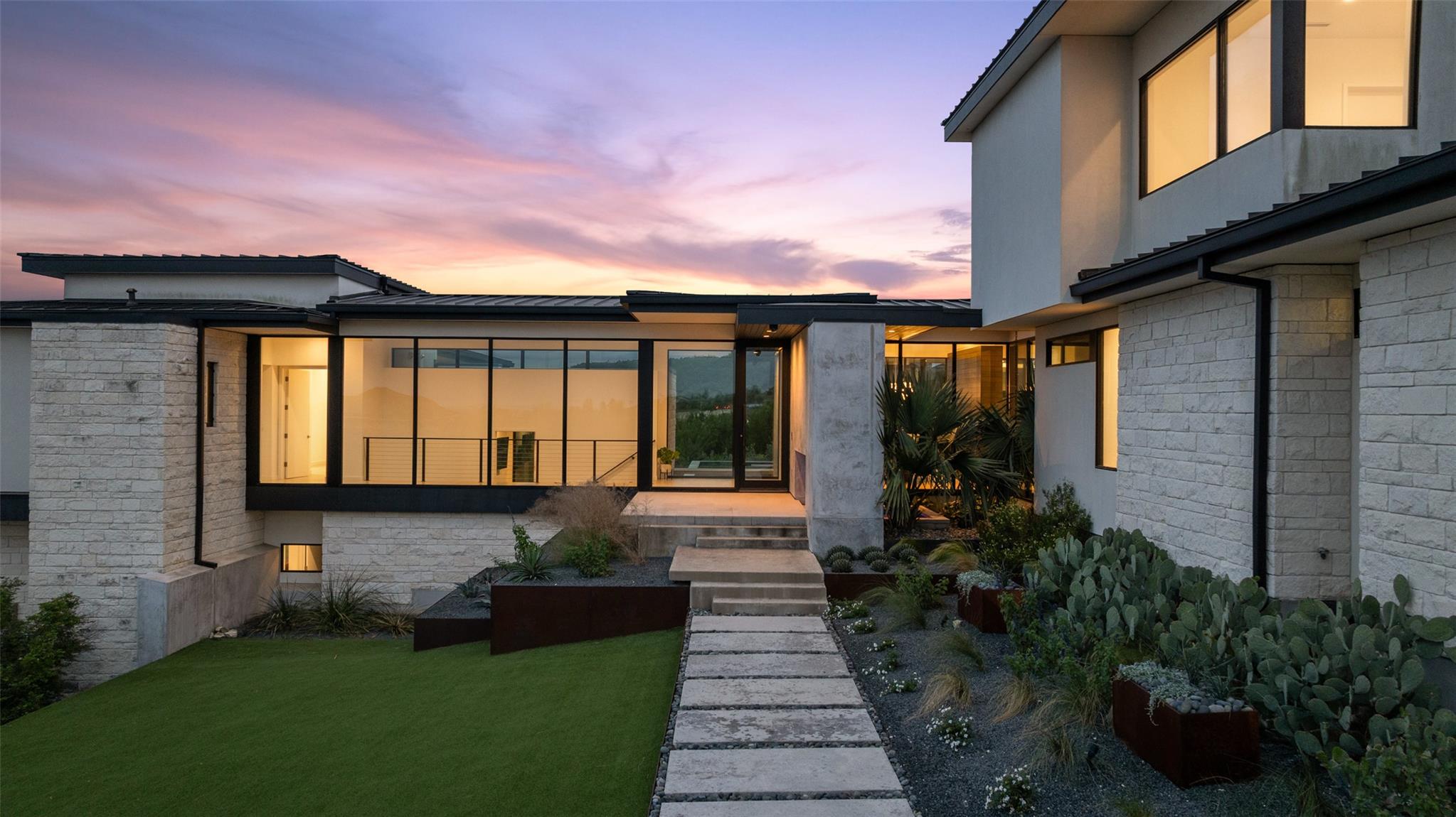 4202 Serene Hills DR