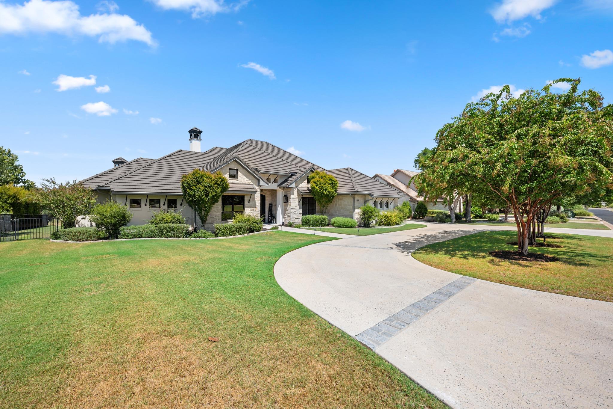 113 Birdstone LN