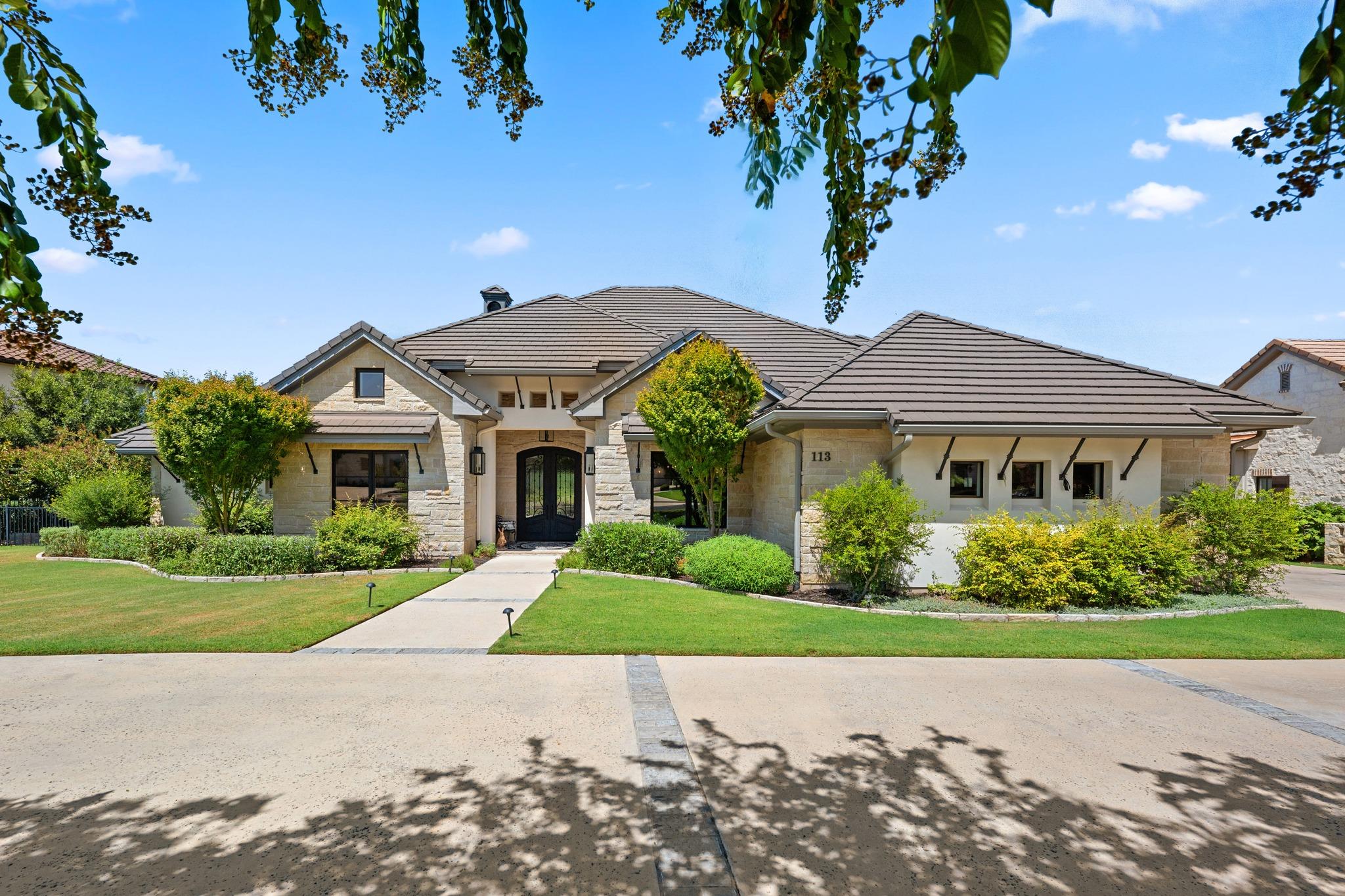 113 Birdstone LN