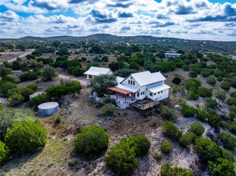 Photo of 685 Hidden Creek DR, Dripping Springs, TX 78620 (MLS # 6498247)