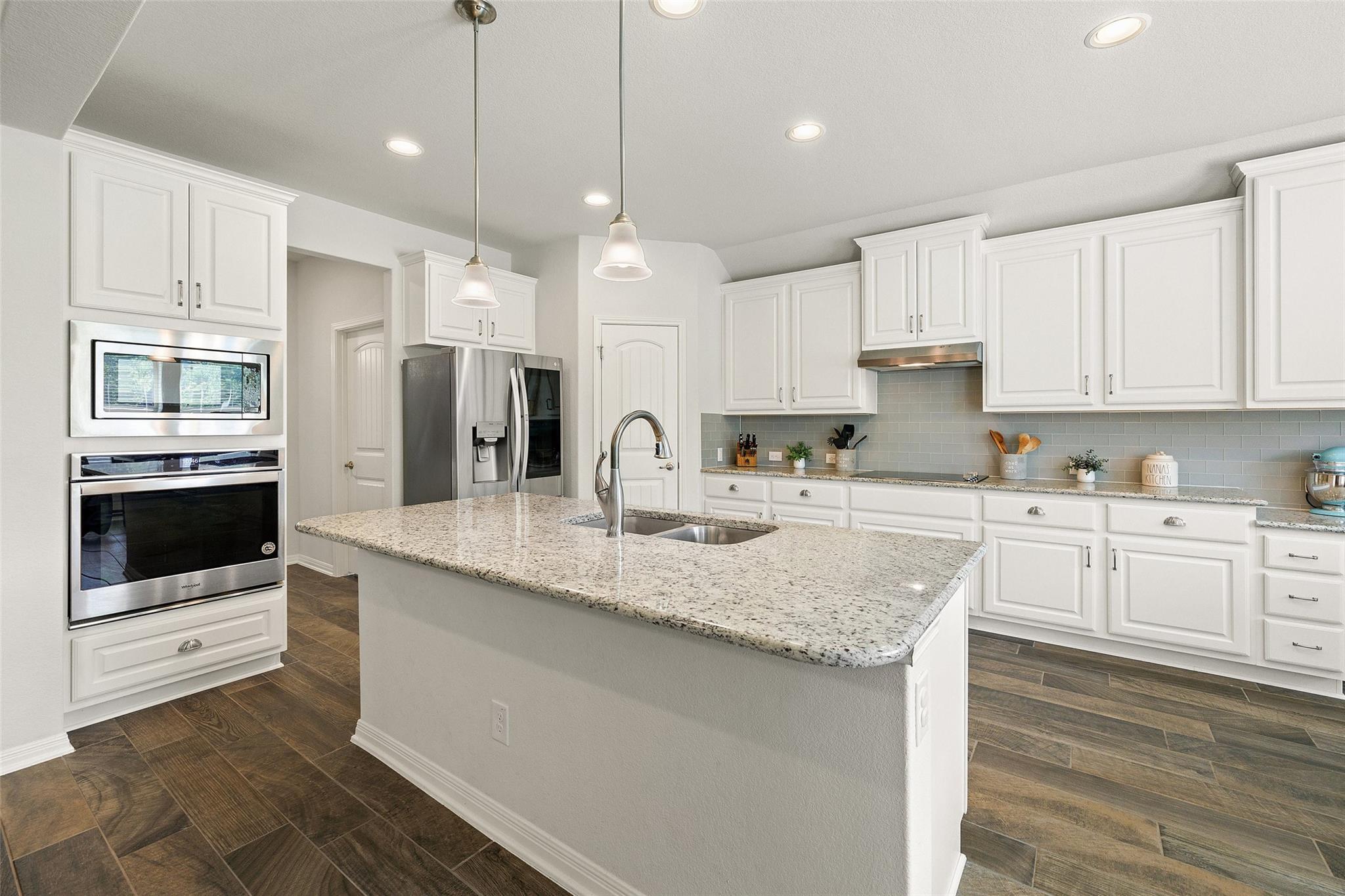 301 Double Eagle Ranch DR