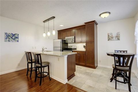 Tiny photo for 910 Duncan LN #60, Austin, TX 78705 (MLS # 5804423)