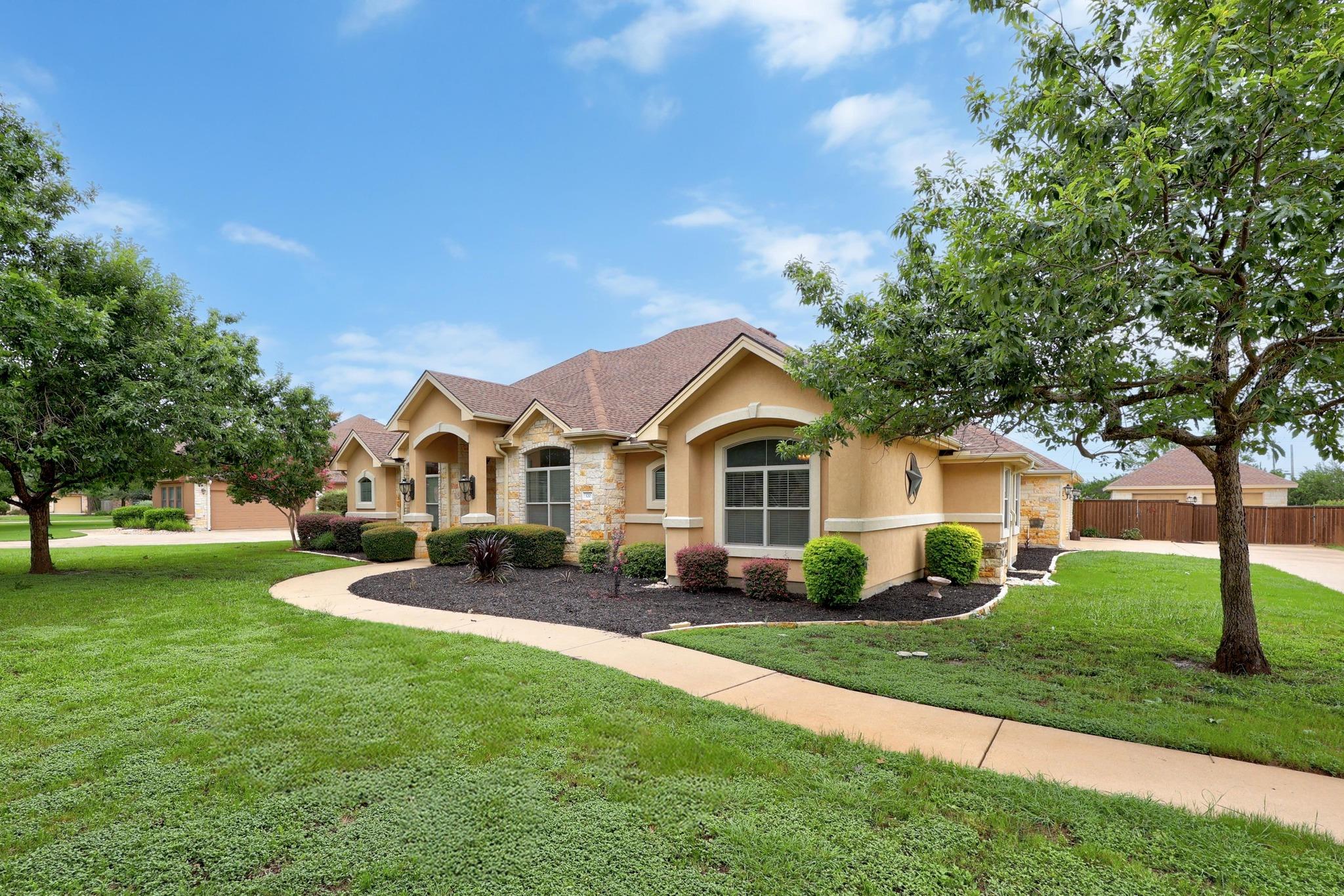 120 Layton WAY