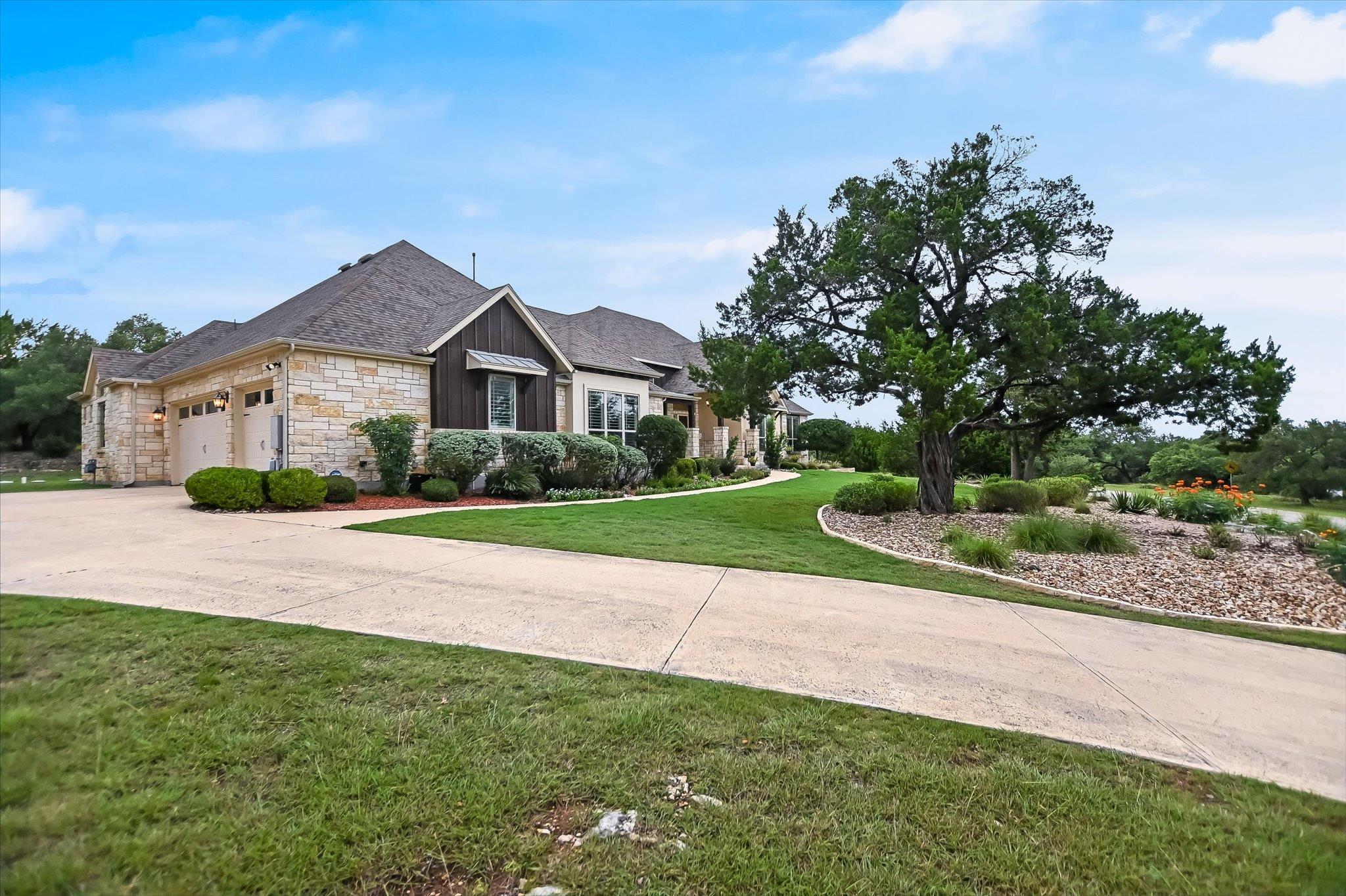 2288 La Ventana PKWY