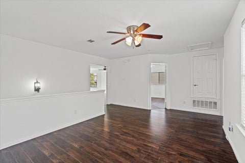 Tiny photo for 4600 Cottonwood ST, Austin, TX 78744 (MLS # 6578130)