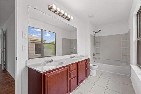 Tiny photo for 4600 Cottonwood ST, Austin, TX 78744 (MLS # 6578130)