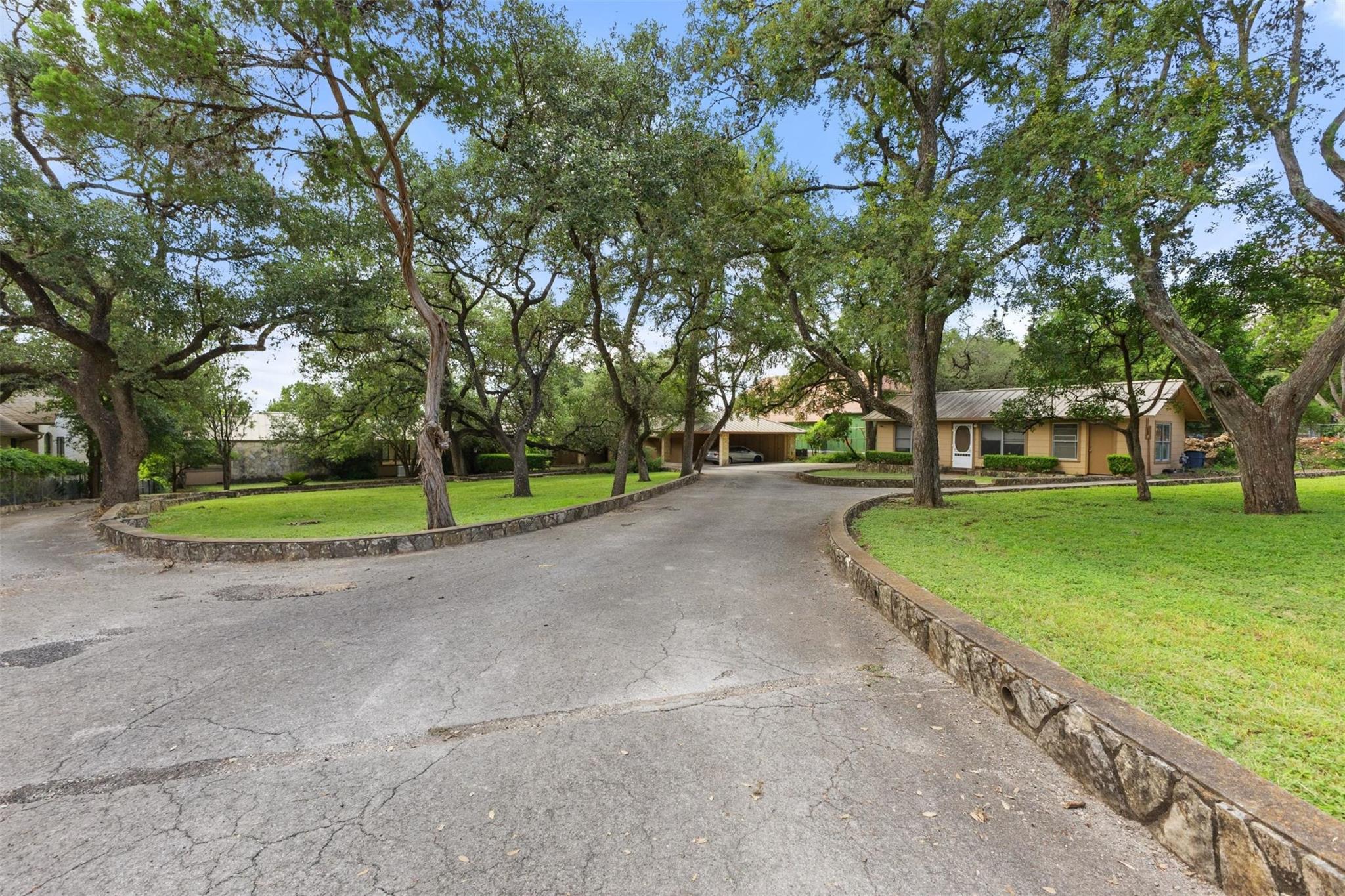 436 Lakeview BLVD