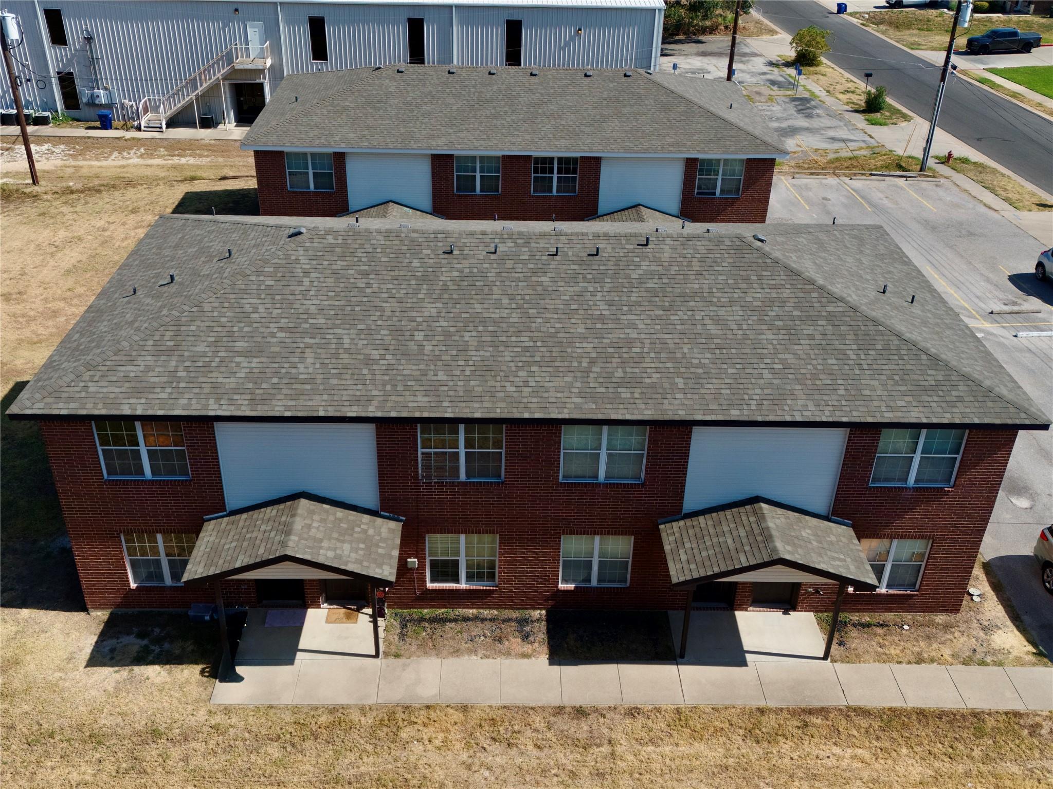 809 Industrial Ave