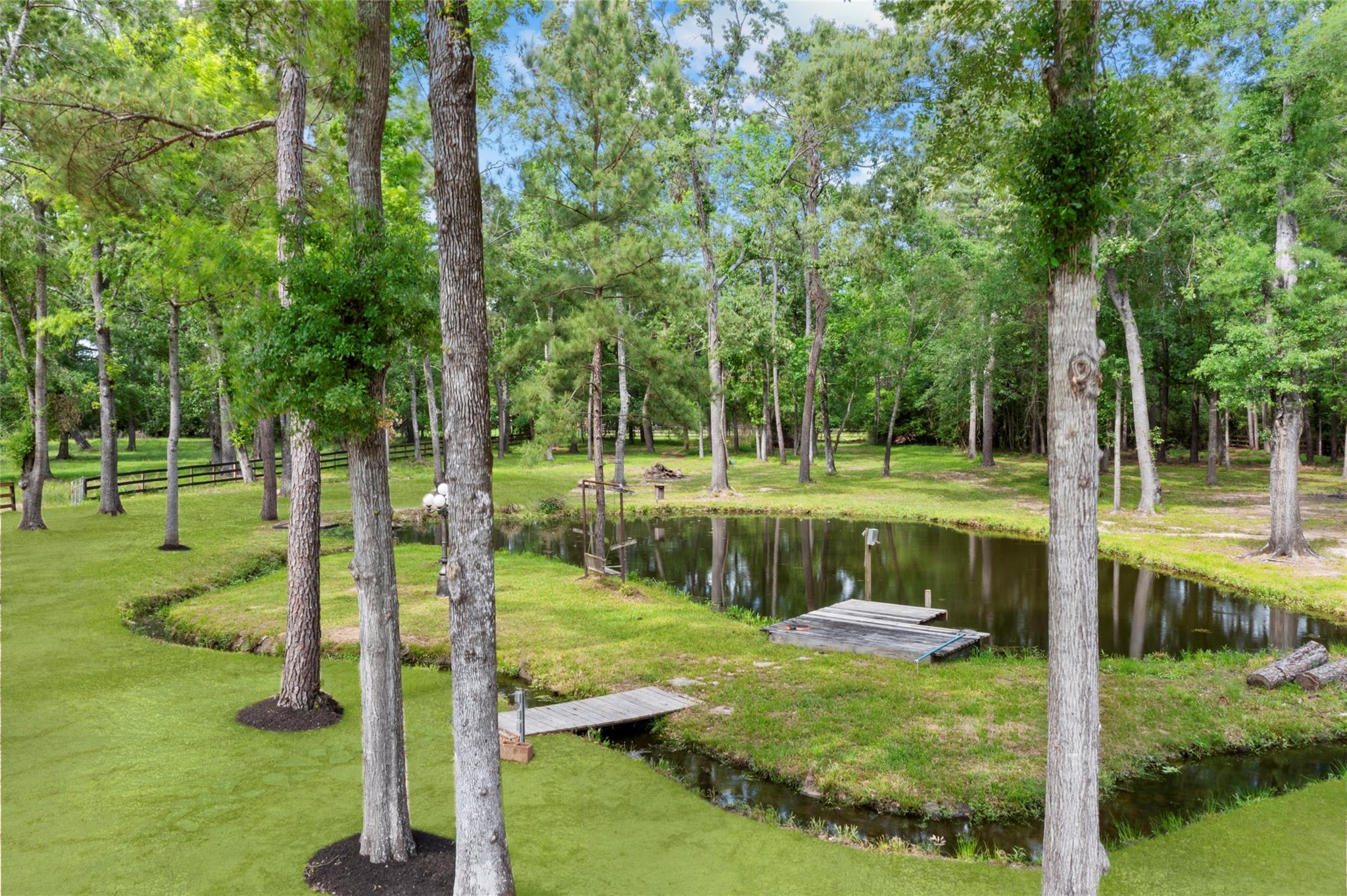 419 Vista Del Lago DR
