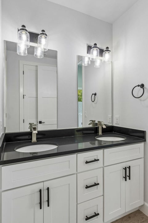 Tiny photo for 1130 Spur ST #A, Austin, TX 78721 (MLS # 5054777)