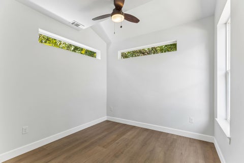 Tiny photo for 1130 Spur ST #A, Austin, TX 78721 (MLS # 5054777)