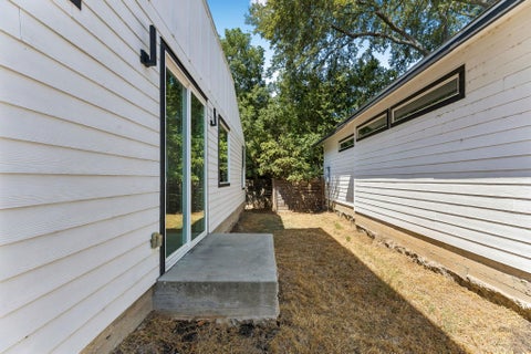 Tiny photo for 1130 Spur ST #A, Austin, TX 78721 (MLS # 5054777)