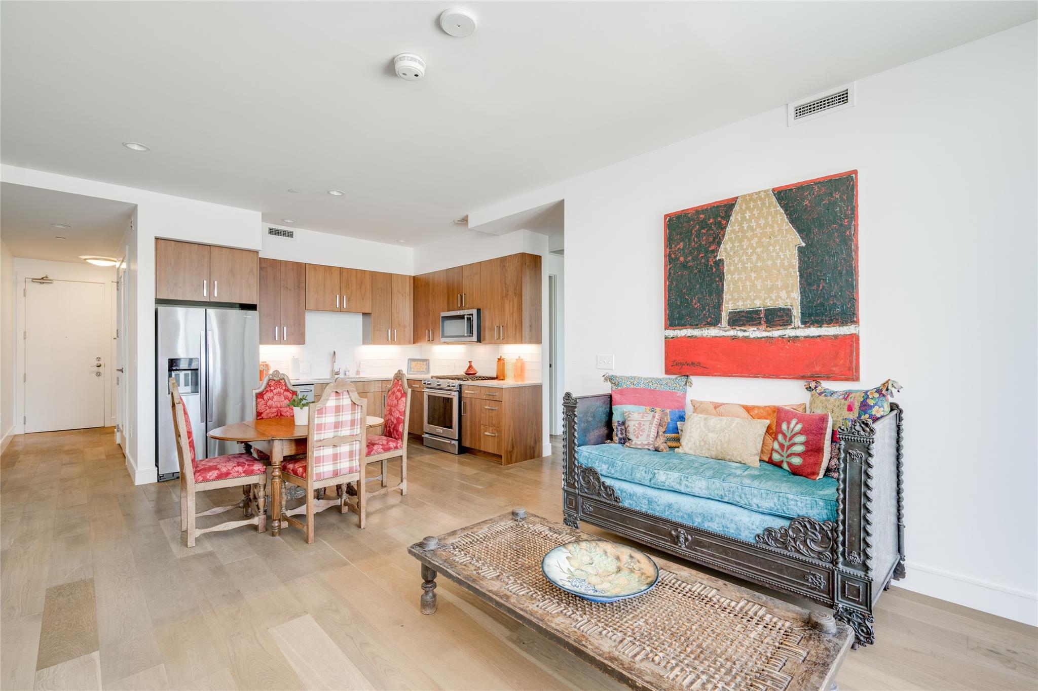 222 West Ave 1112