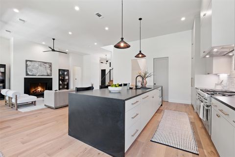 Tiny photo for 5218 Valley Oak DR, Austin, TX 78731 (MLS # 9147473)