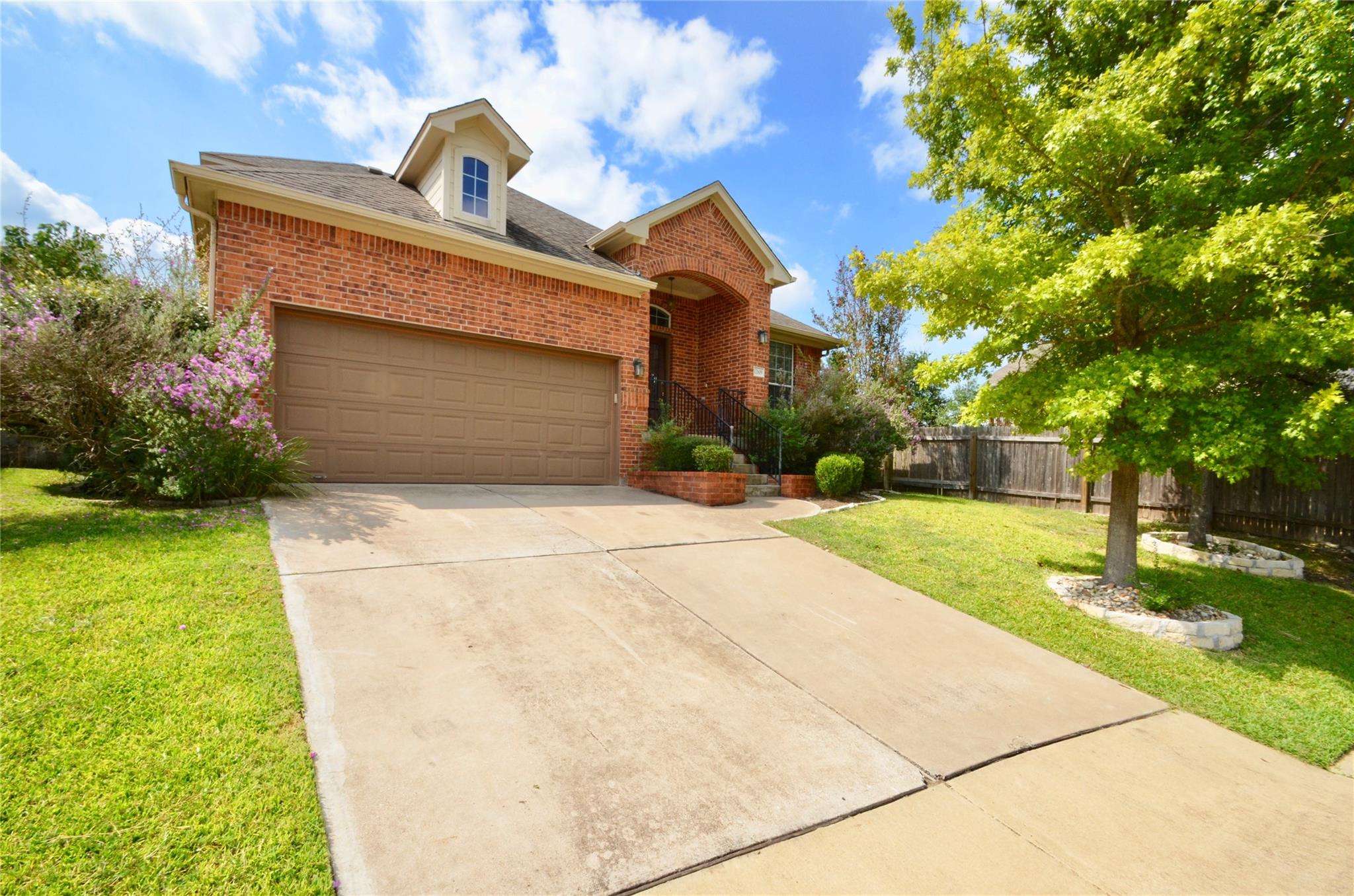 12609 Lee Park LN