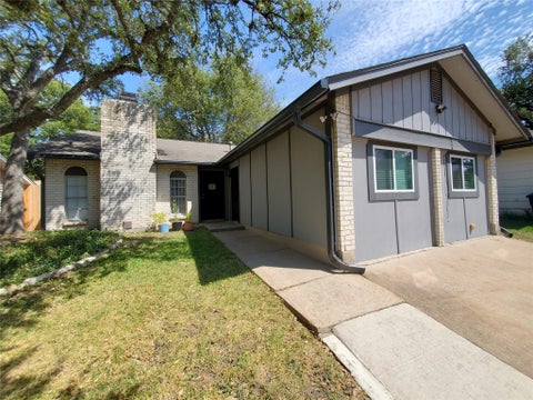 Photo of 924 Acorn Oaks DR #A, Austin, TX 78745 (MLS # 5233330)