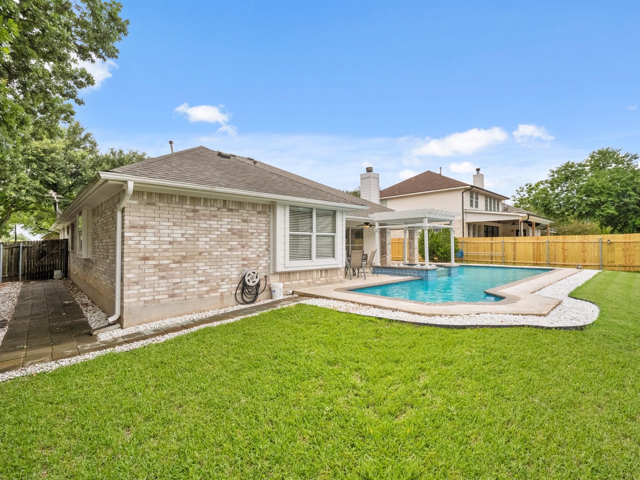 Pflugerville, Texas 78660, United States, 4 Bedrooms Bedrooms, ,2 BathroomsBathrooms,Residential,Active,160063