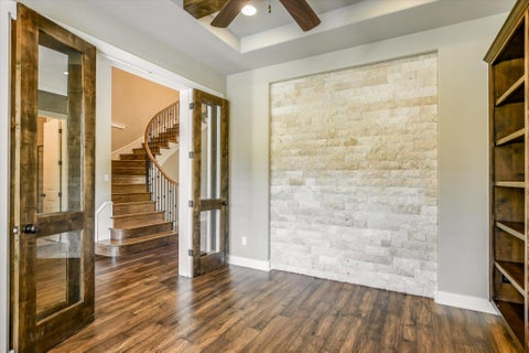 Tiny photo for 6005 Empresa DR, Austin, TX 78738 (MLS # 7990970)