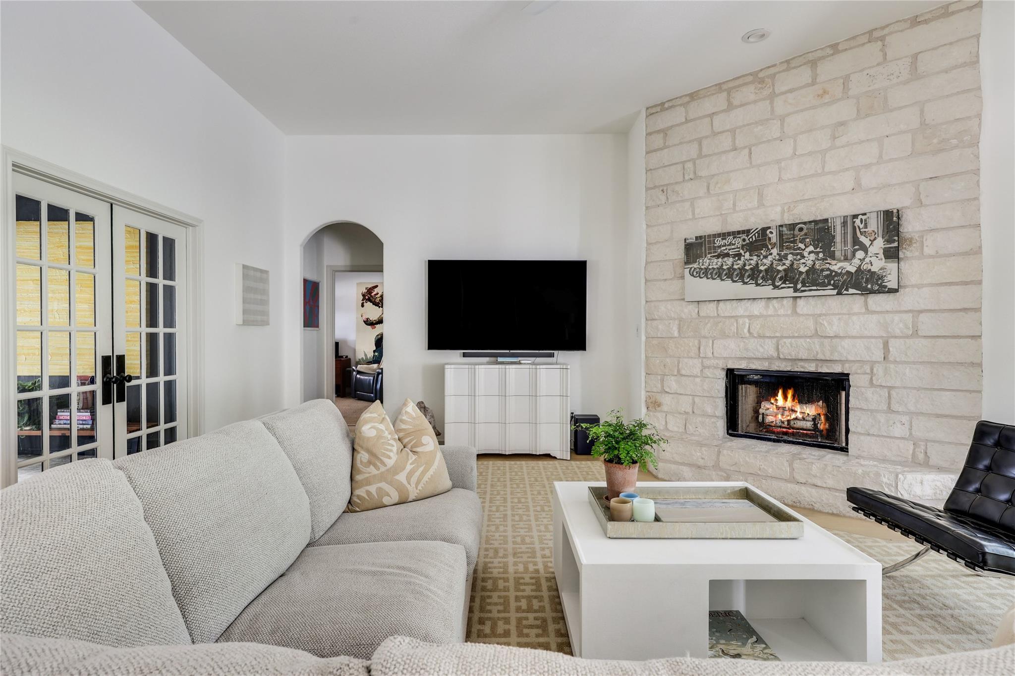 136 Territory DR