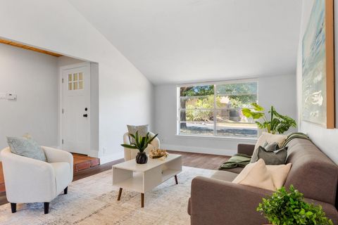 Tiny photo for 7503 Berkman DR, Austin, TX 78752 (MLS # 2583965)