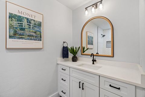 Tiny photo for 7503 Berkman DR, Austin, TX 78752 (MLS # 2583965)