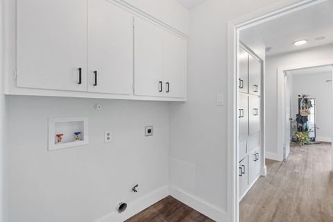 Tiny photo for 7503 Berkman DR, Austin, TX 78752 (MLS # 2583965)