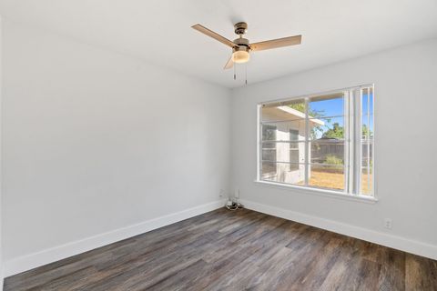 Tiny photo for 7503 Berkman DR, Austin, TX 78752 (MLS # 2583965)