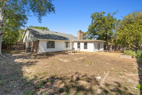 Tiny photo for 7503 Berkman DR, Austin, TX 78752 (MLS # 2583965)