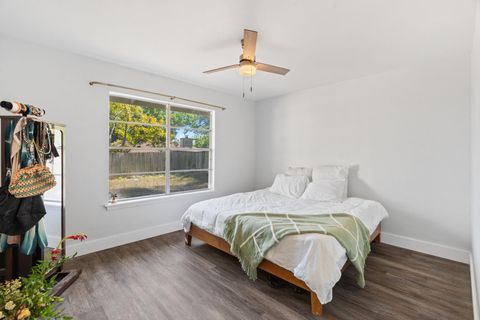 Tiny photo for 7503 Berkman DR, Austin, TX 78752 (MLS # 2583965)