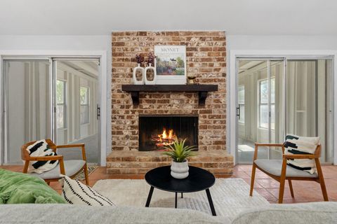 Tiny photo for 7503 Berkman DR, Austin, TX 78752 (MLS # 2583965)