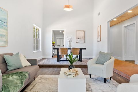 Tiny photo for 7503 Berkman DR, Austin, TX 78752 (MLS # 2583965)
