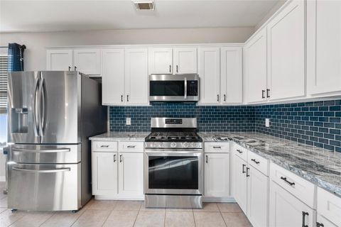 1712 Lynnville TRL Austin TX 78727