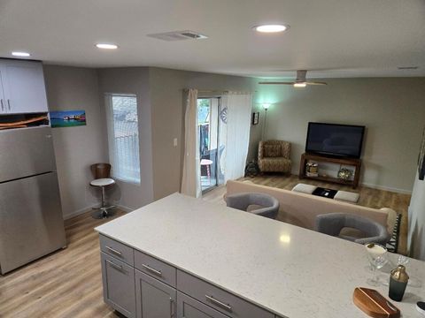 2600 Penny LN 207 Austin TX 78757