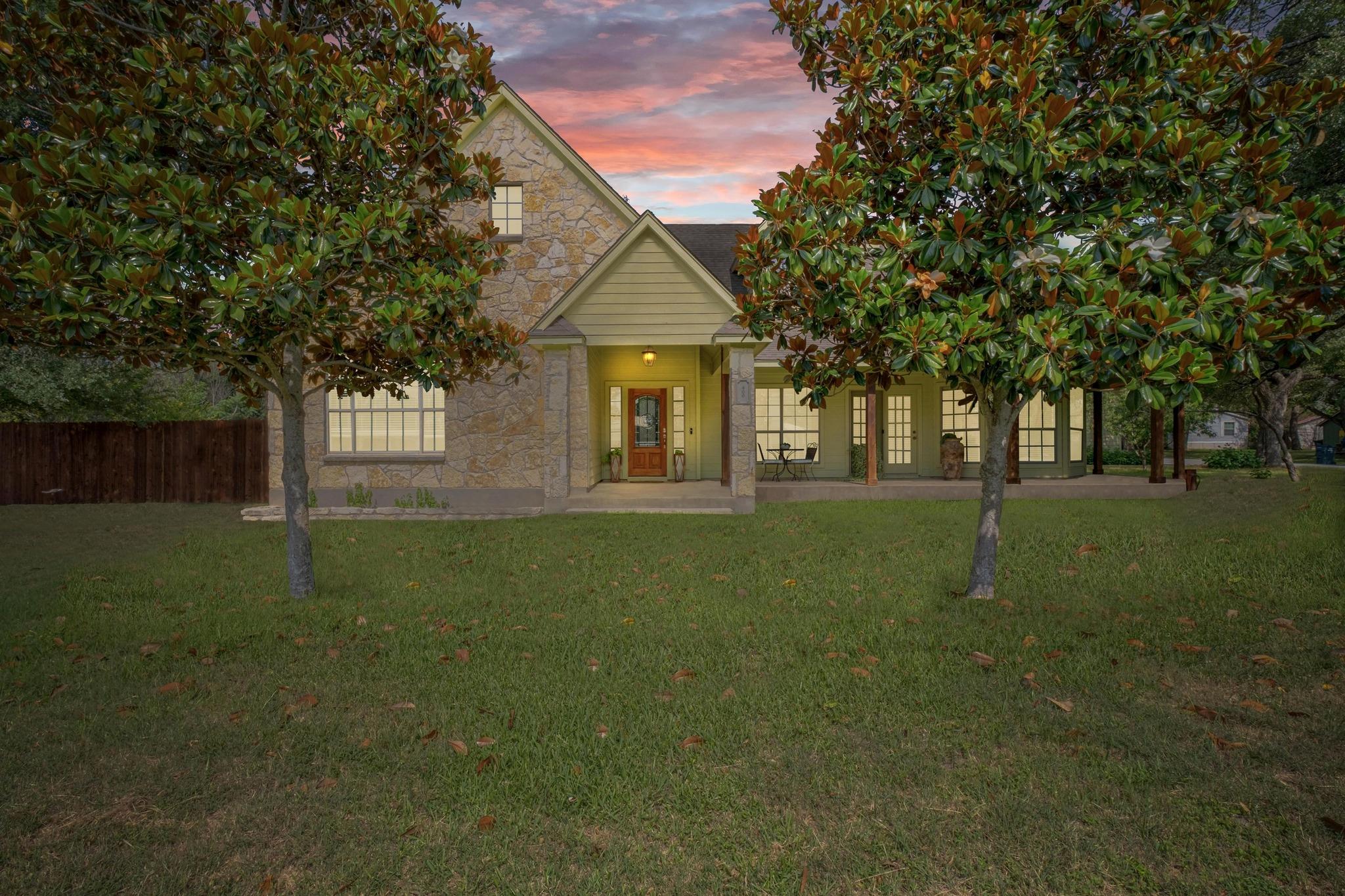400 S Sledge ST