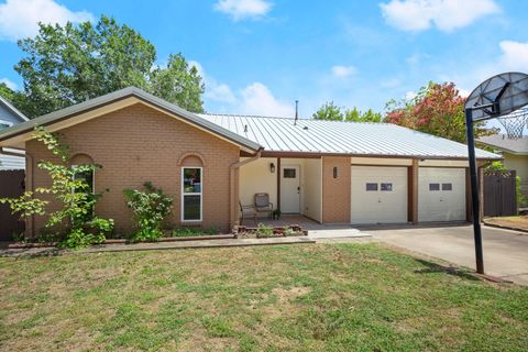 Photo of 2109 Brandywine LN, Austin, TX 78727 (MLS # 7674956)
