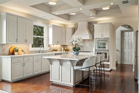 Tiny photo for 512 Newhall CV, Austin, TX 78746 (MLS # 2141866)