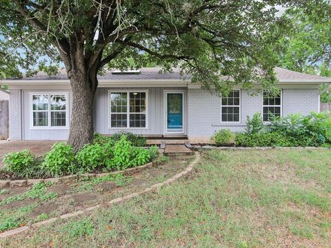 3811 Byron DR Austin TX 78704