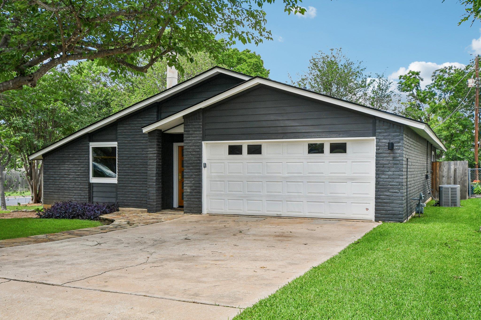3216 Plantation RD