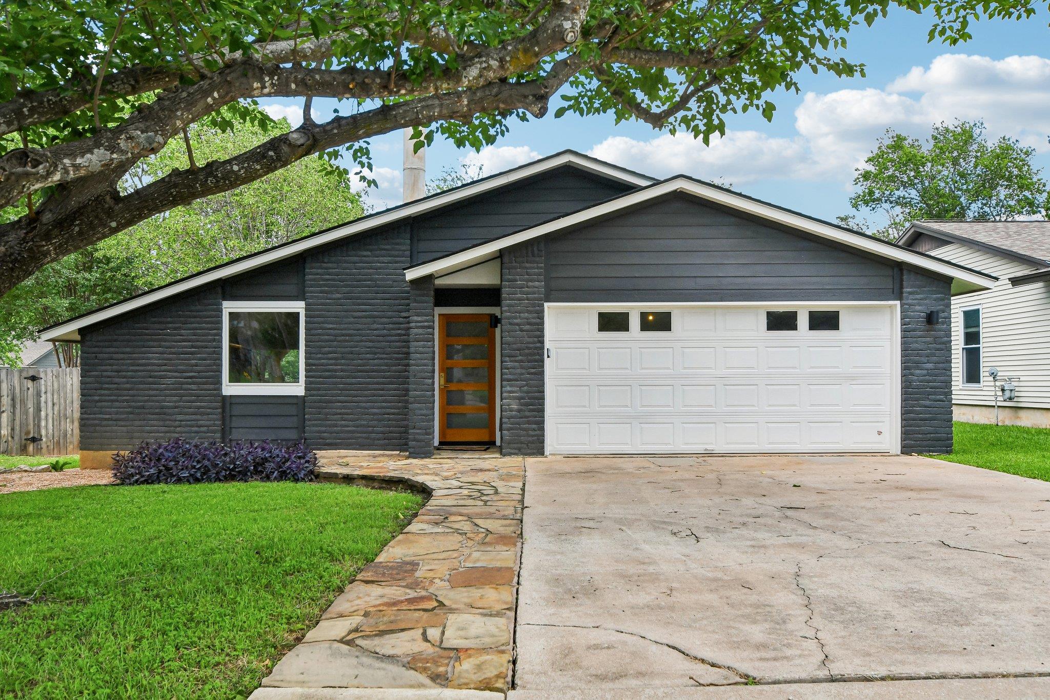 3216 Plantation RD
