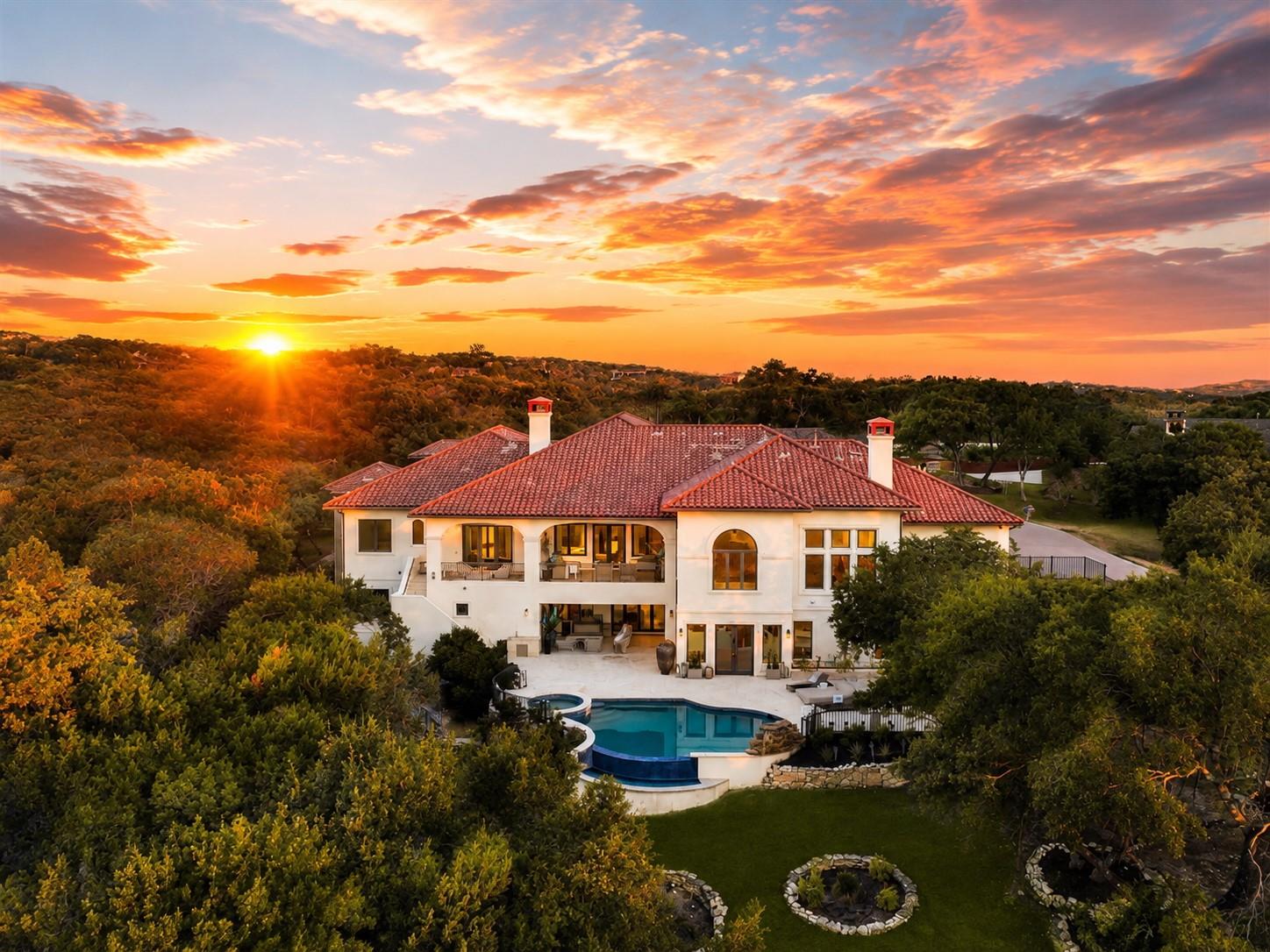 916 Barton Creek BLVD
