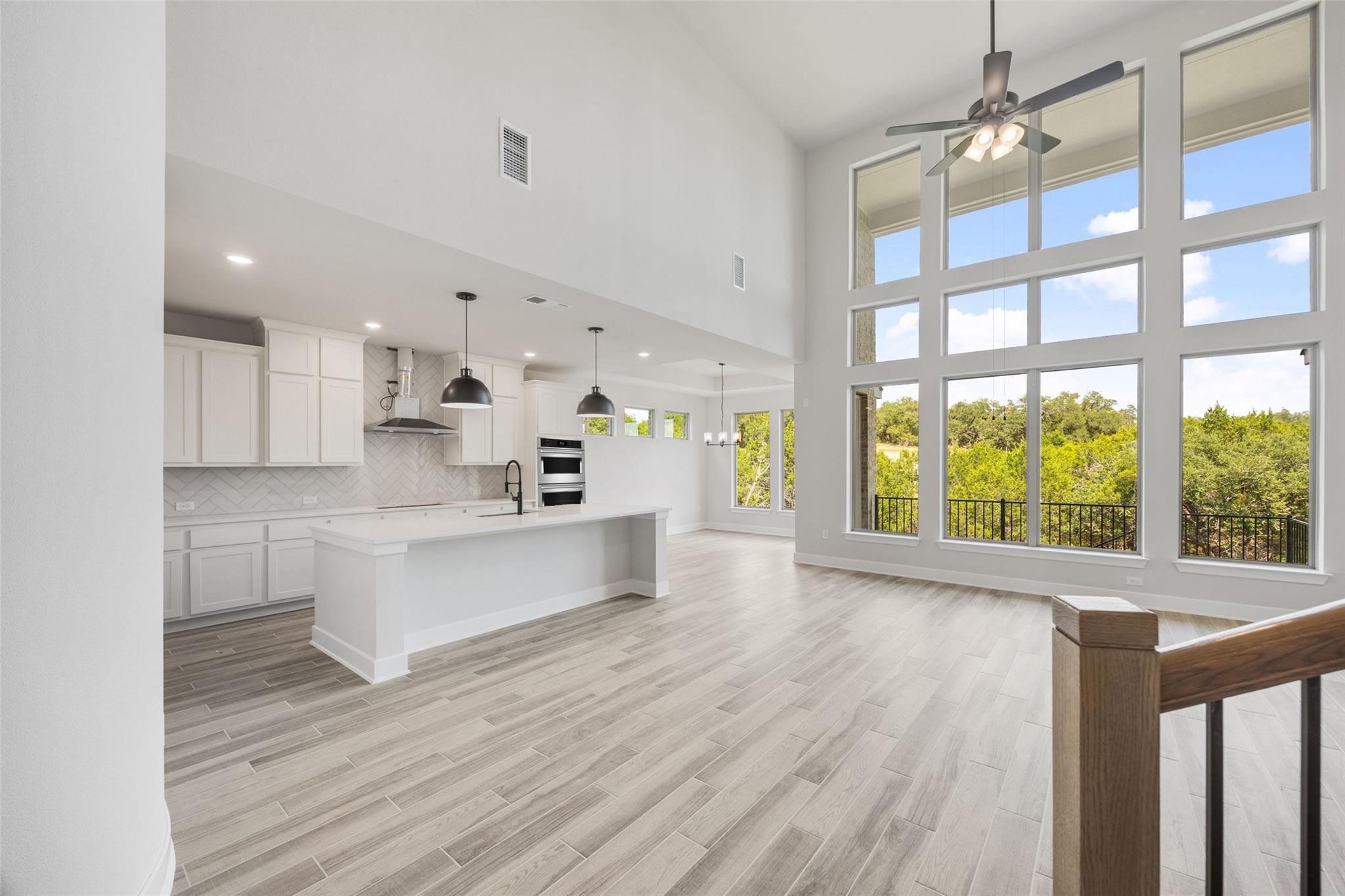 1401 Rodeo Ridge DR