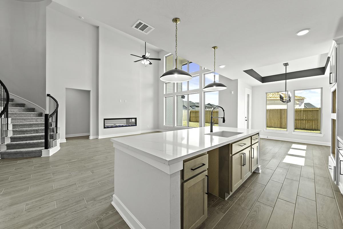 1401 Rodeo Ridge DR